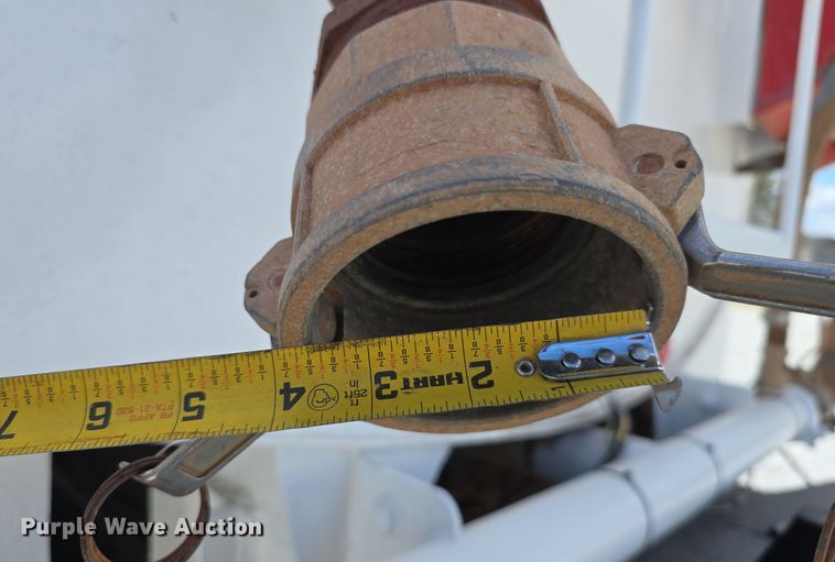 image for item DT6795 1987 International F2574 water truck