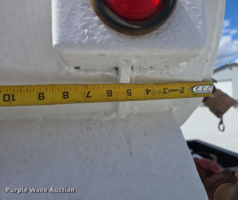 image for item DT6795 1987 International F2574 water truck