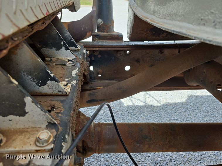 image for item DT6795 1987 International F2574 water truck