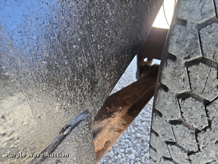 image for item DT6795 1987 International F2574 water truck