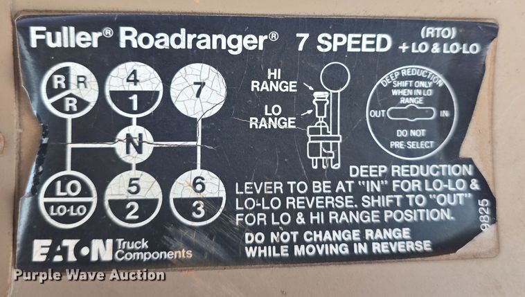 image for item DT6795 1987 International F2574 water truck