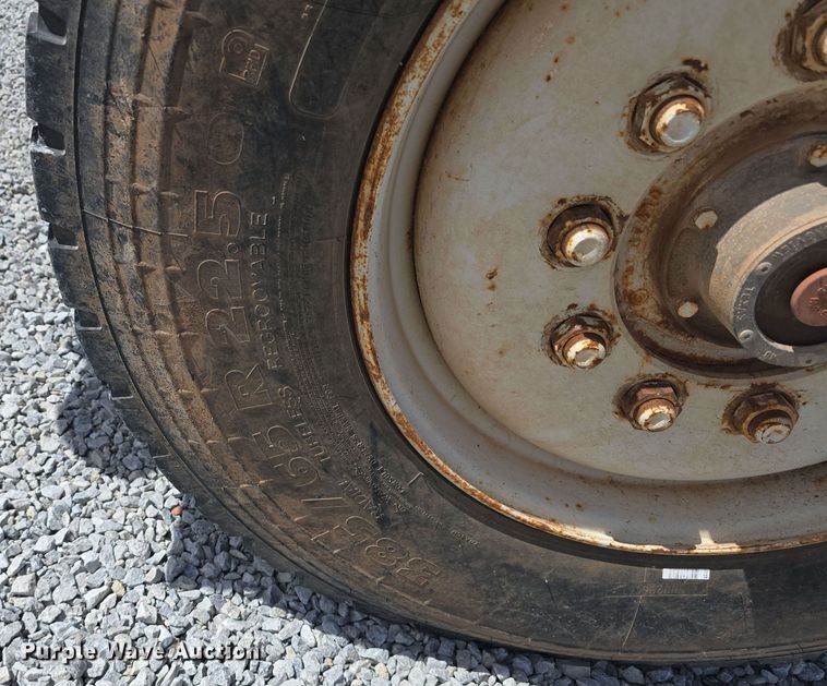 image for item DT6795 1987 International F2574 water truck