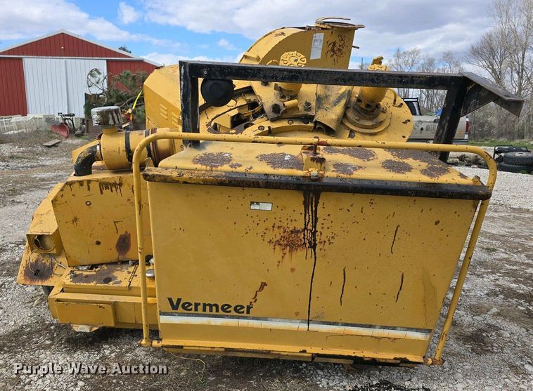 image for item DT6802 1990 Vermeer 1250BC wood chipper