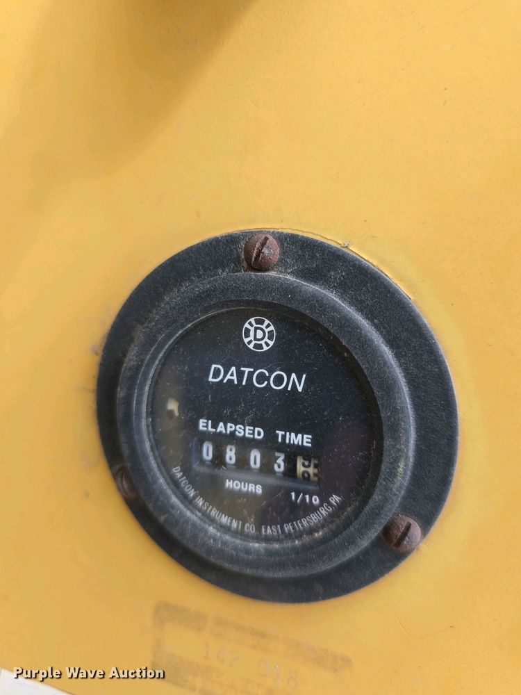 image for item DT6802 1990 Vermeer 1250BC wood chipper