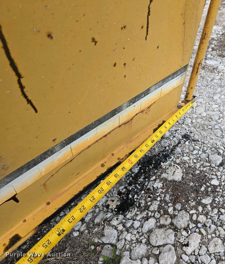 image for item DT6802 1990 Vermeer 1250BC wood chipper