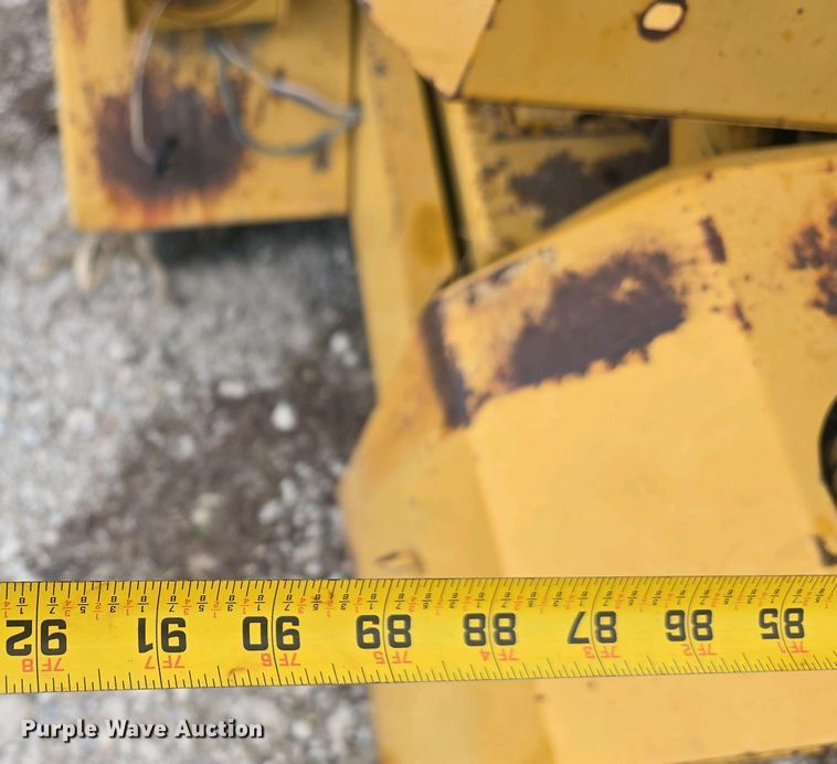 image for item DT6802 1990 Vermeer 1250BC wood chipper