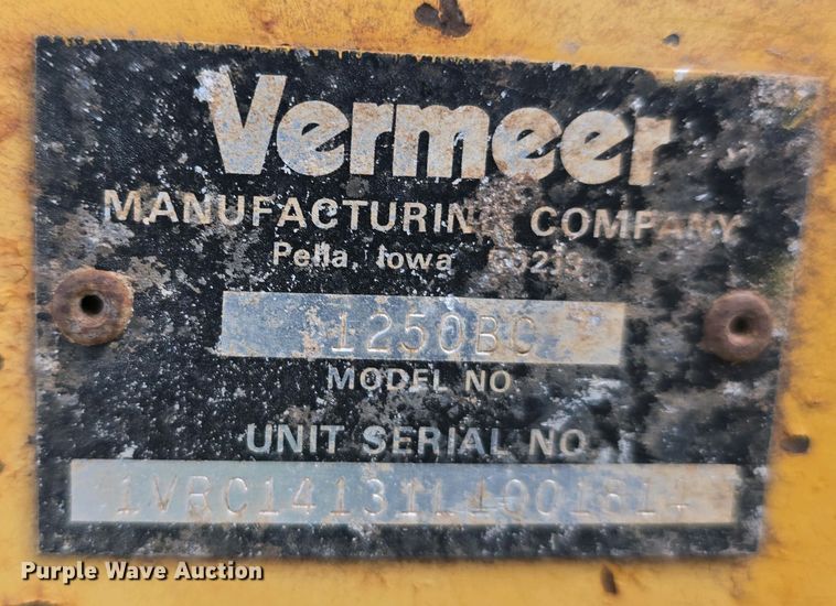 image for item DT6802 1990 Vermeer 1250BC wood chipper