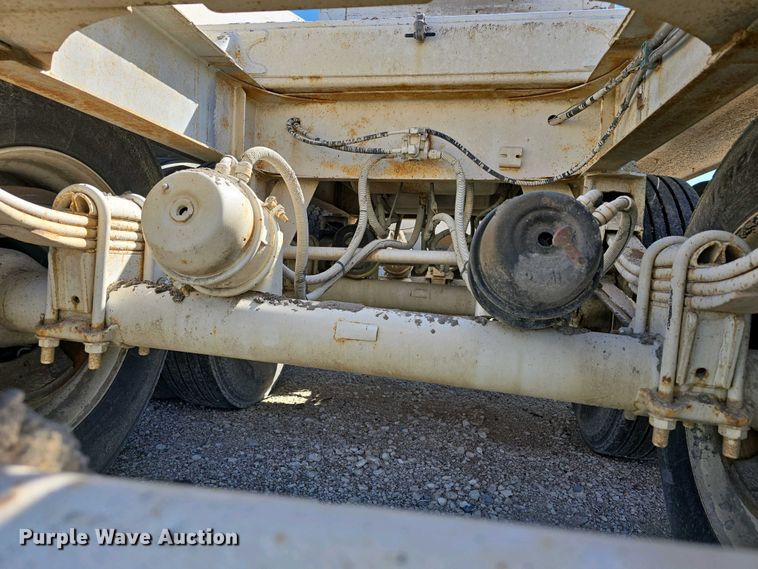 image for item DT6803 1998 Ranch Manufacturing Co. 21-42-3 bottom dump trailer