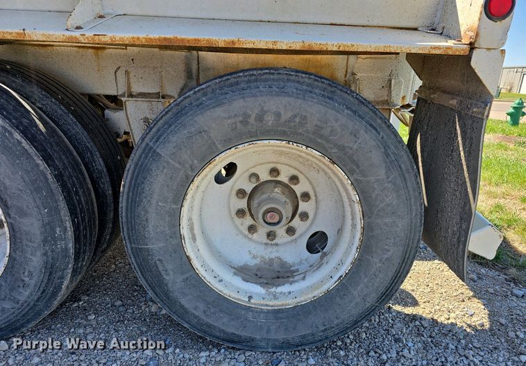 image for item DT6803 1998 Ranch Manufacturing Co. 21-42-3 bottom dump trailer