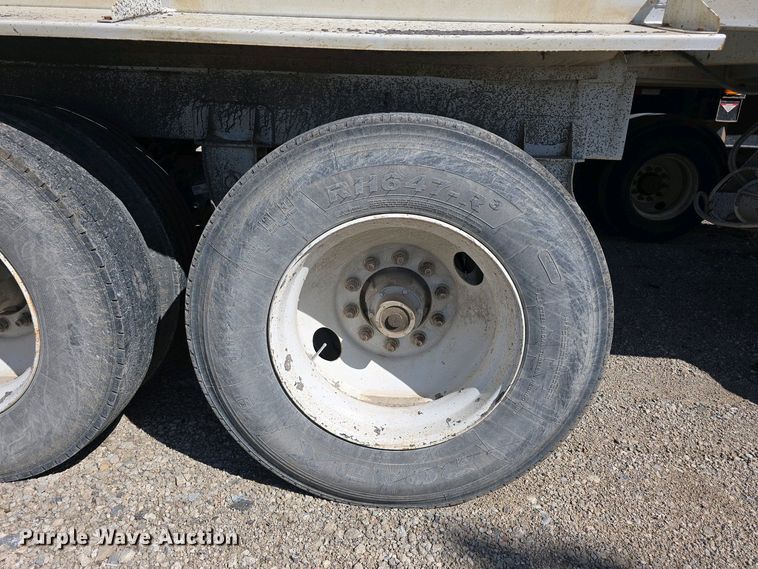 image for item DT6803 1998 Ranch Manufacturing Co. 21-42-3 bottom dump trailer