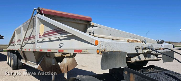image for item DT6804 1995 R-Way Corporation bottom dump trailer