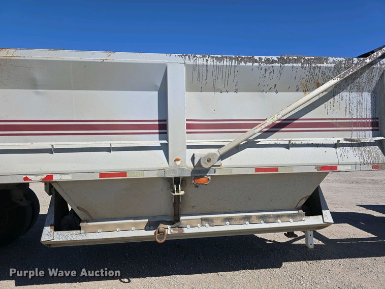 image for item DT6804 1995 R-Way Corporation bottom dump trailer