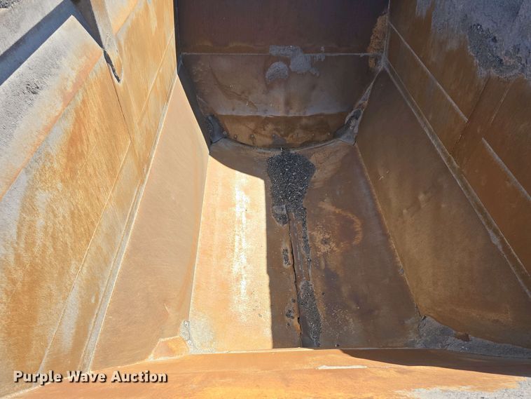 image for item DT6804 1995 R-Way Corporation bottom dump trailer