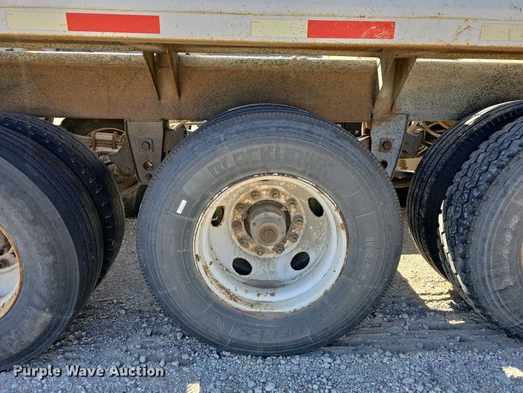 image for item DT6804 1995 R-Way Corporation bottom dump trailer