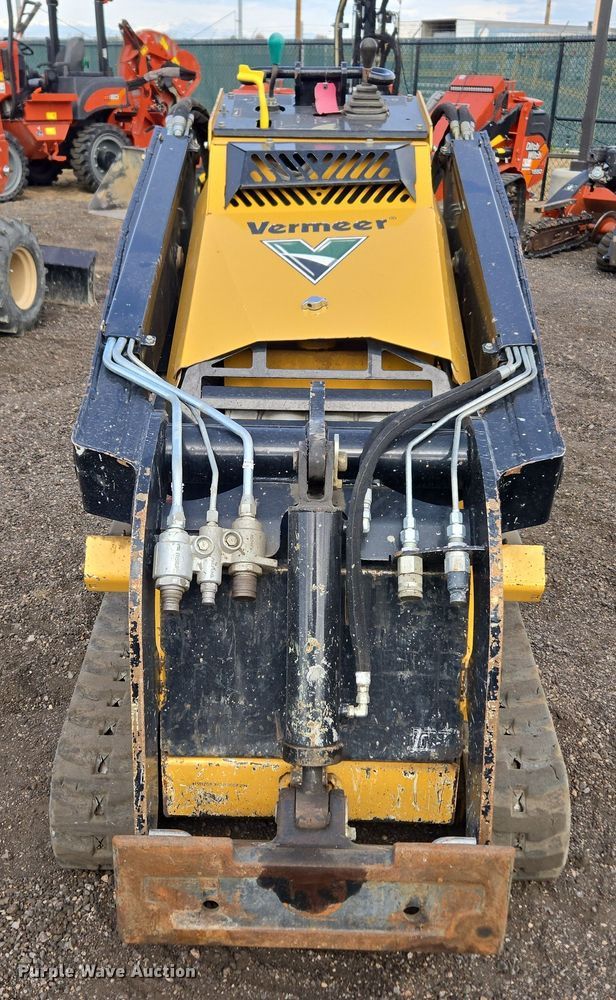 image for item DT7089 2018 Vermeer CTX100 compact utility loader