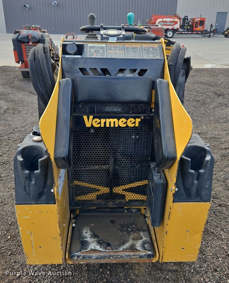 image for item DT7089 2018 Vermeer CTX100 compact utility loader