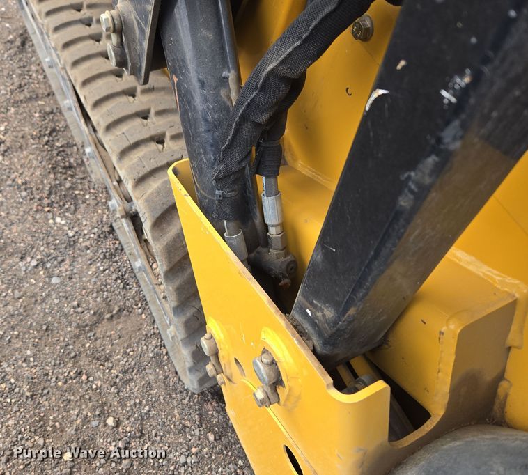 image for item DT7089 2018 Vermeer CTX100 compact utility loader