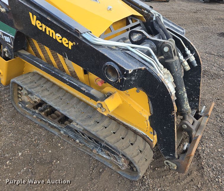 image for item DT7089 2018 Vermeer CTX100 compact utility loader