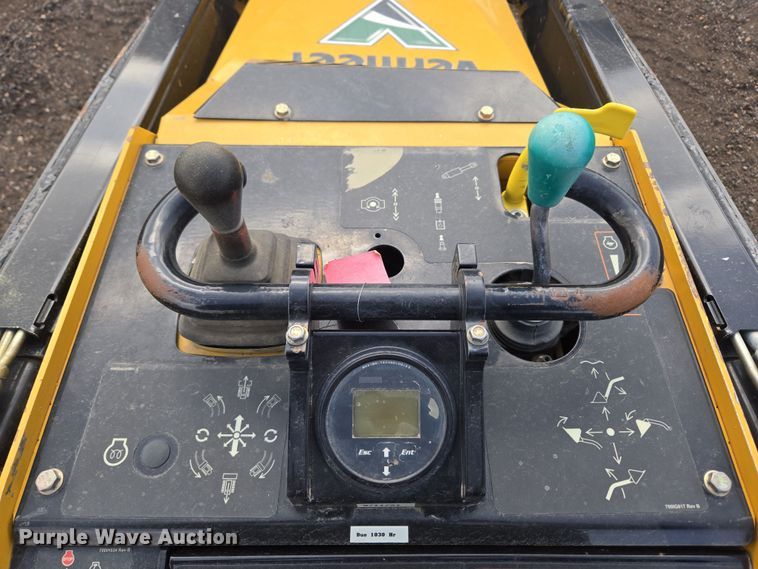 image for item DT7089 2018 Vermeer CTX100 compact utility loader