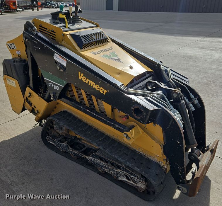 image for item DT7090 2018 Vermeer CTX100 compact utility loader