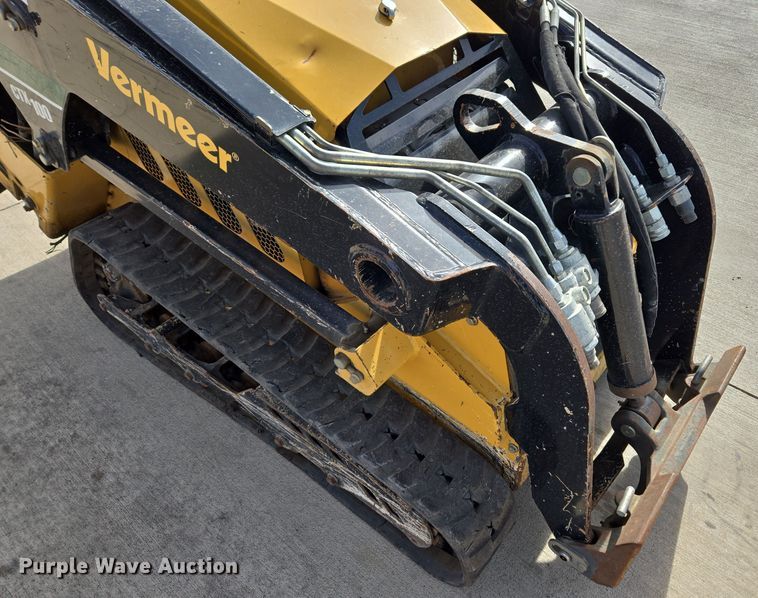 image for item DT7090 2018 Vermeer CTX100 compact utility loader