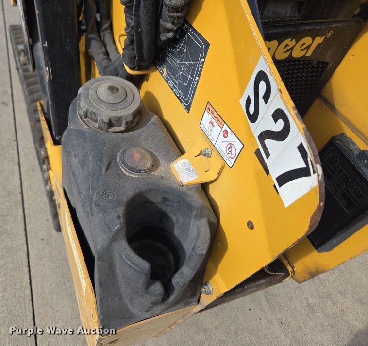 image for item DT7090 2018 Vermeer CTX100 compact utility loader