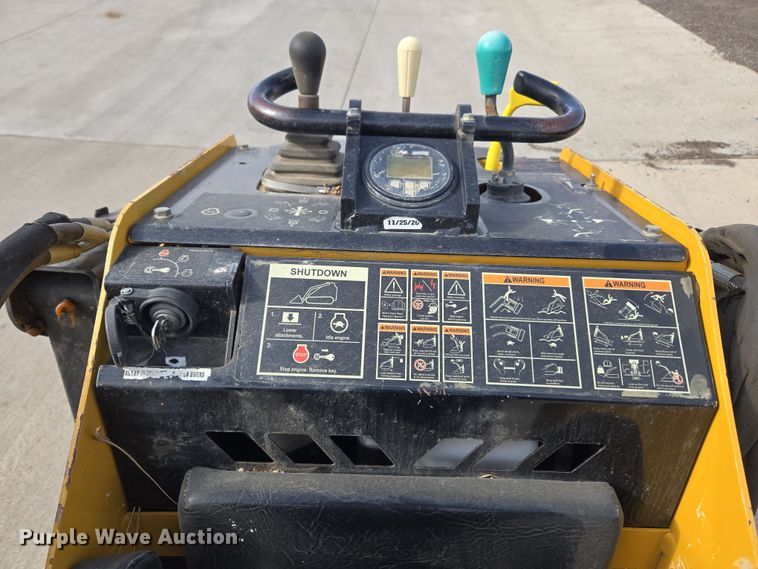 image for item DT7090 2018 Vermeer CTX100 compact utility loader