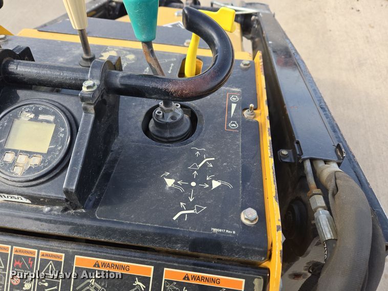 image for item DT7090 2018 Vermeer CTX100 compact utility loader