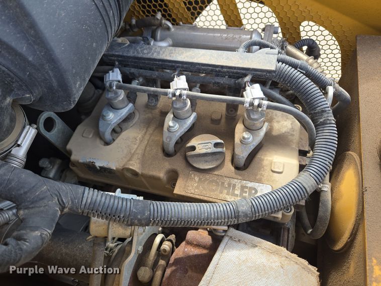 image for item DT7090 2018 Vermeer CTX100 compact utility loader