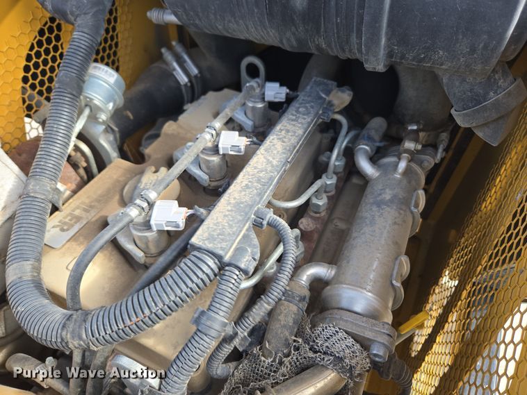 image for item DT7090 2018 Vermeer CTX100 compact utility loader