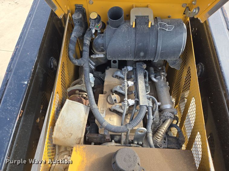 image for item DT7090 2018 Vermeer CTX100 compact utility loader