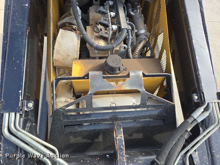 image for item DT7090 2018 Vermeer CTX100 compact utility loader