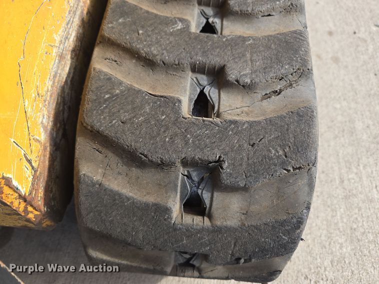 image for item DT7090 2018 Vermeer CTX100 compact utility loader