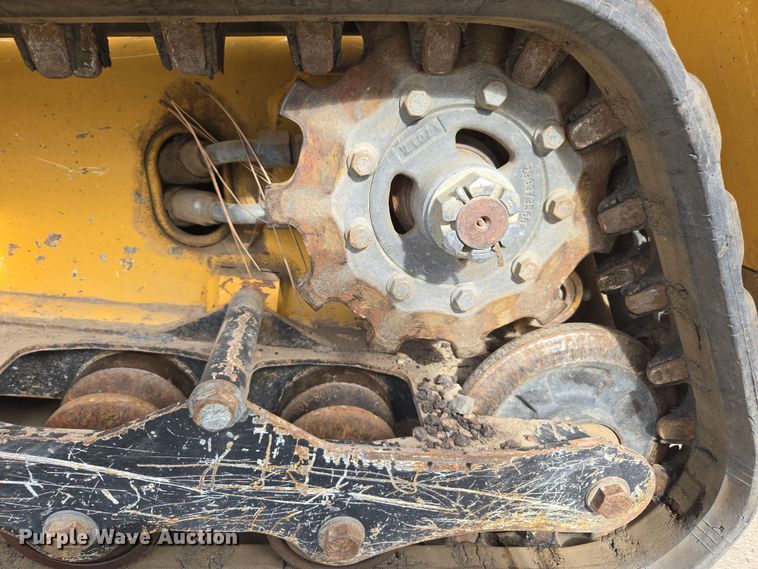 image for item DT7090 2018 Vermeer CTX100 compact utility loader