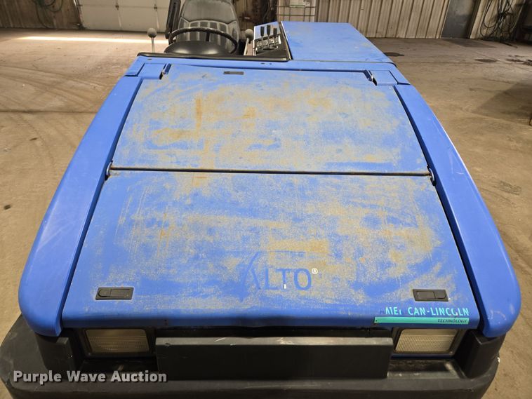 image for item DT7094 2003 American-Lincoln MPV60 sweeper