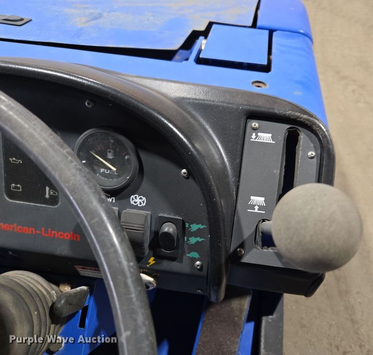 image for item DT7094 2003 American-Lincoln MPV60 sweeper