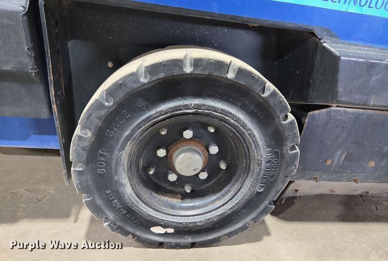 image for item DT7094 2003 American-Lincoln MPV60 sweeper