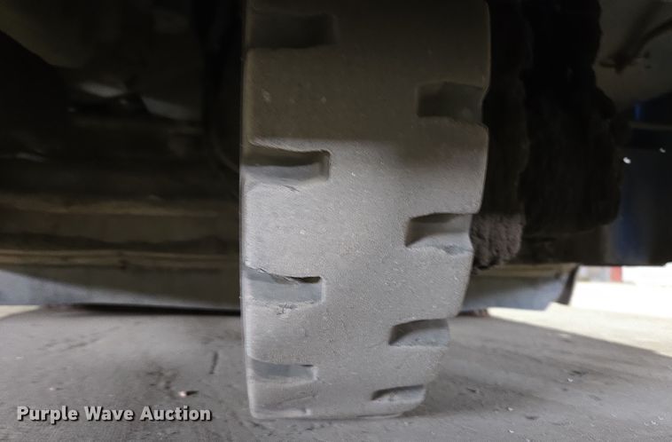 image for item DT7094 2003 American-Lincoln MPV60 sweeper