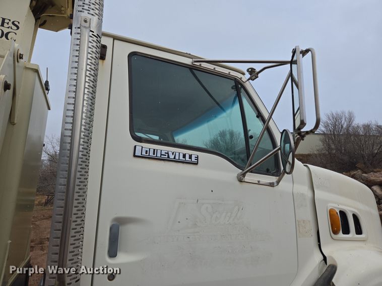 image for item DT7107 1997 Ford LT8501 Louisville crane truck