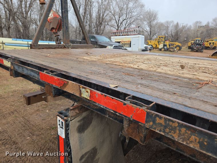 image for item DT7107 1997 Ford LT8501 Louisville crane truck