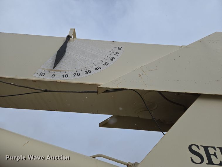 image for item DT7107 1997 Ford LT8501 Louisville crane truck