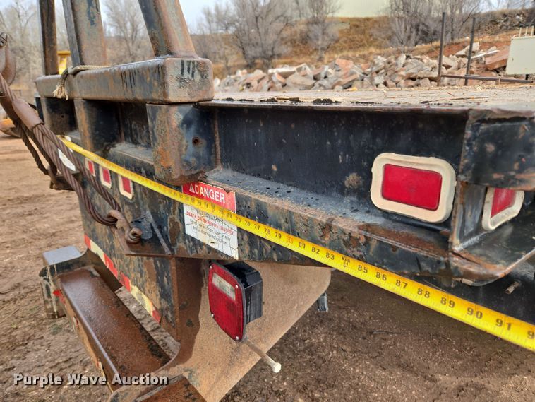 image for item DT7107 1997 Ford LT8501 Louisville crane truck