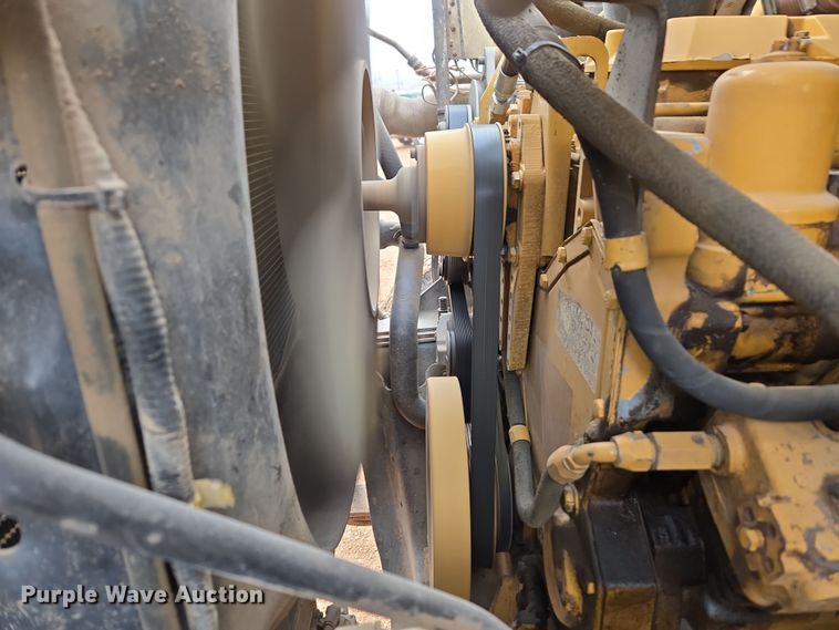 image for item DT7107 1997 Ford LT8501 Louisville crane truck