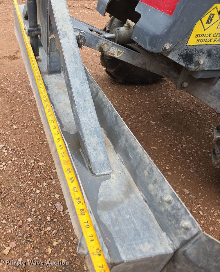 image for item DT7108 2007 Somero Power Rake laser screed