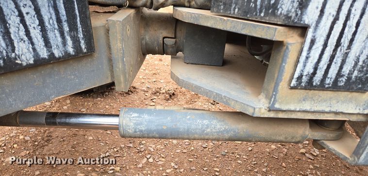 image for item DT7108 2007 Somero Power Rake laser screed