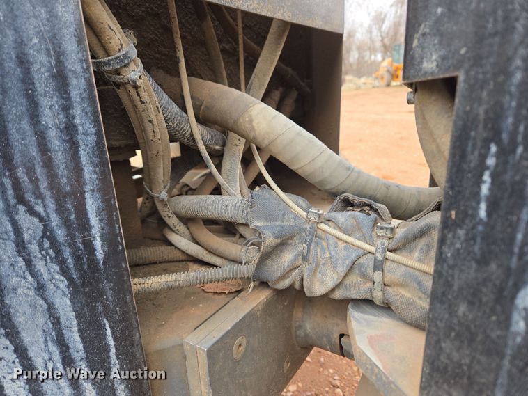 image for item DT7108 2007 Somero Power Rake laser screed