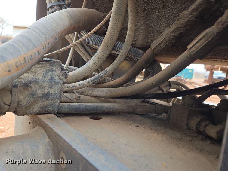 image for item DT7108 2007 Somero Power Rake laser screed