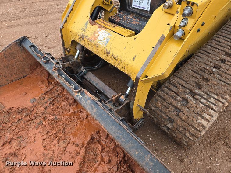 image for item DT7109 2015 Caterpillar 289D tracked skid steer loader