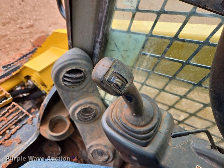 image for item DT7109 2015 Caterpillar 289D tracked skid steer loader