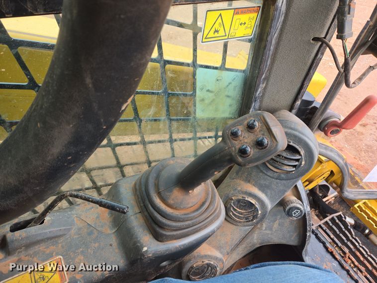 image for item DT7109 2015 Caterpillar 289D tracked skid steer loader